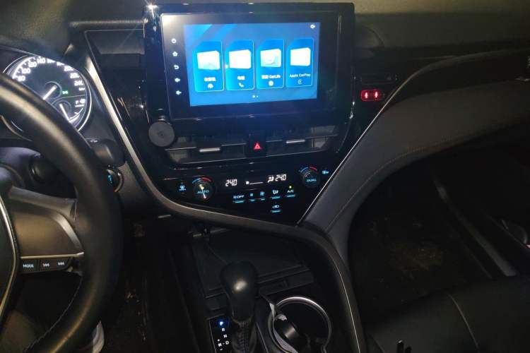 Used Toyota Camry 2022 2.0GVP Premier Edition Audio And AC Panel
