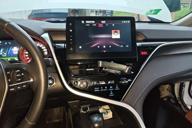 Used Toyota Camry 2022 2.0S Knight Edition Audio And AC Panel