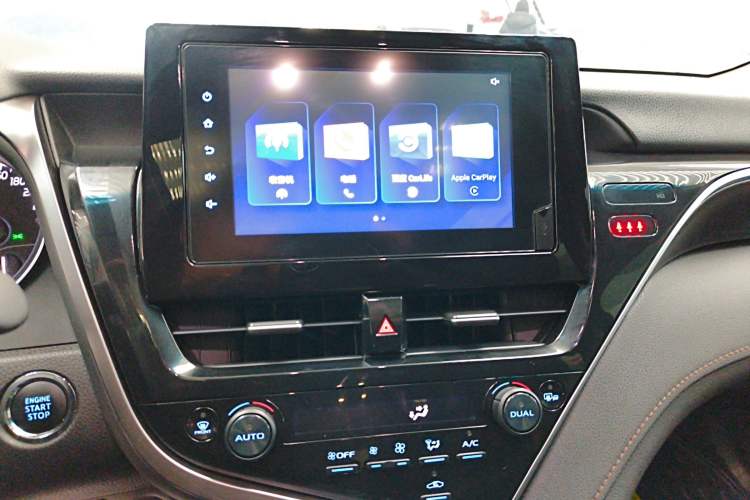 Used Toyota Camry 2022 2.0GVP Premier Edition Audio And AC Panel