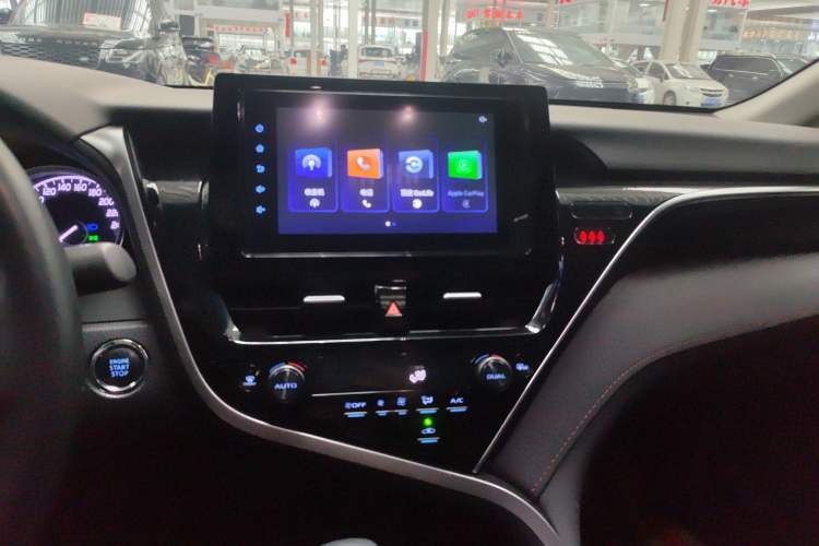 Used Toyota Camry 2022 2.0GVP Premier Edition Audio And AC Panel