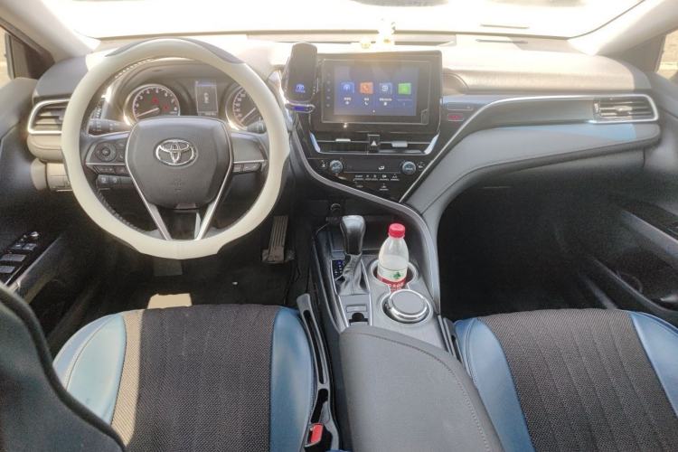 Used Toyota Camry 2022 2.0GVP Premier Edition Center Console