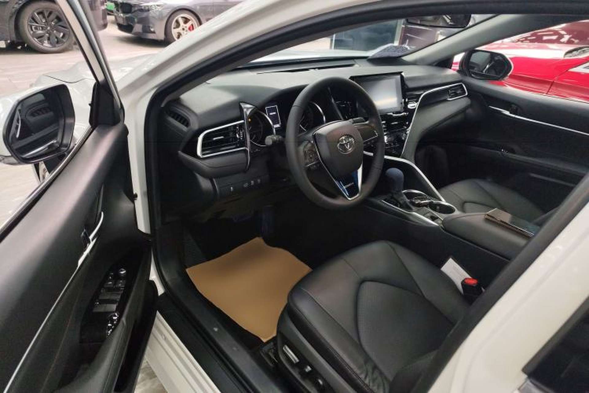 Used Toyota Camry 2022 2.0GVP Premier Edition Driver Seat