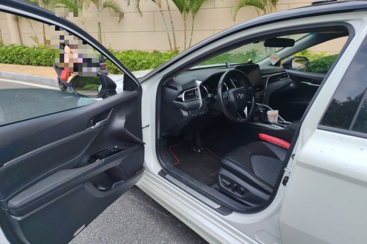 Used Toyota Camry 2022 2.0S Knight Edition Driver Seat