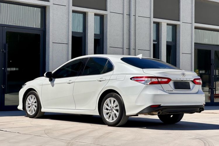 Used Toyota Camry 2022 2.0GVP Premier Edition Exterior 4