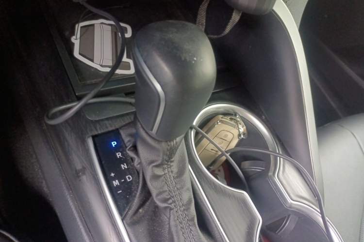 Used Toyota Camry 2022 2.0GVP Premier Edition Gear Lever