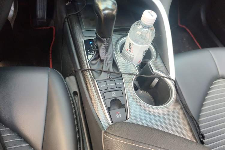 Used Toyota Camry 2022 2.5S Knight Edition Gear Lever
