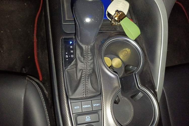 Used Toyota Camry 2022 2.5S Knight Edition Gear Lever