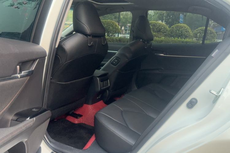 Used Toyota Camry 2022 2.0GVP Premier Edition Interior 2