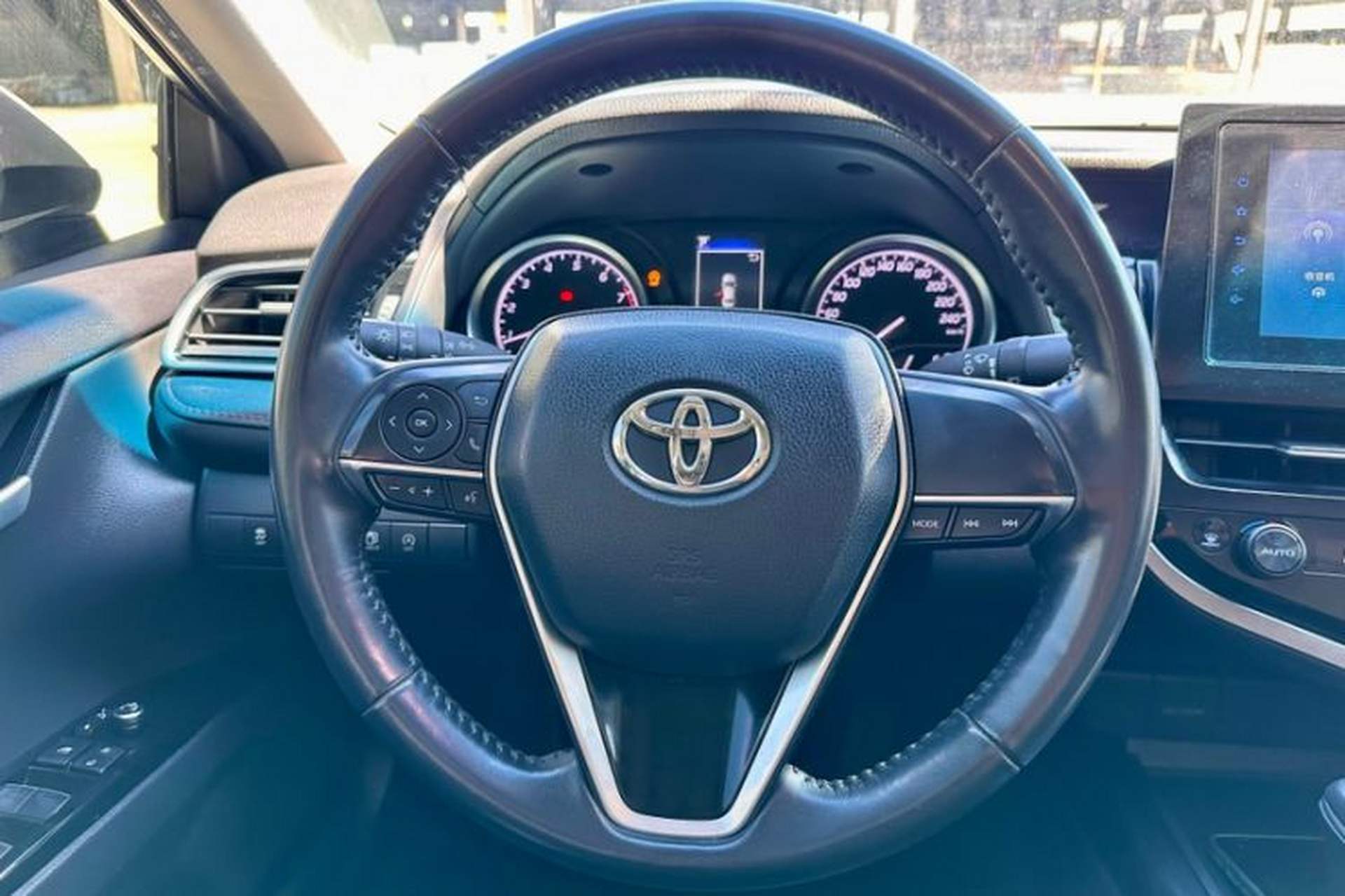 Used Toyota Camry 2022 2.0GVP Premier Edition Interior 2