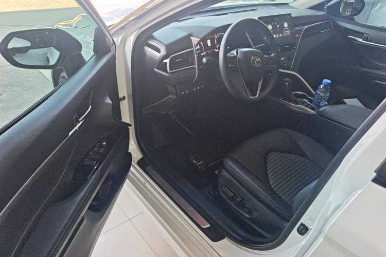 Used Toyota Camry 2022 2.5S Knight Edition Interior 3