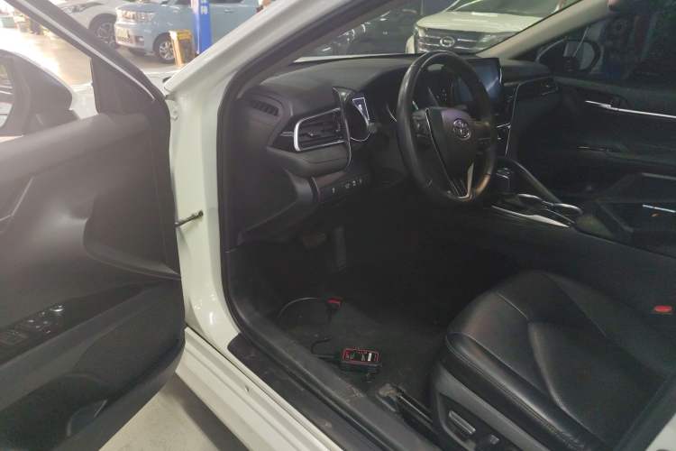 Used Toyota Camry 2022 2.0GVP Premier Edition Left Front Seat