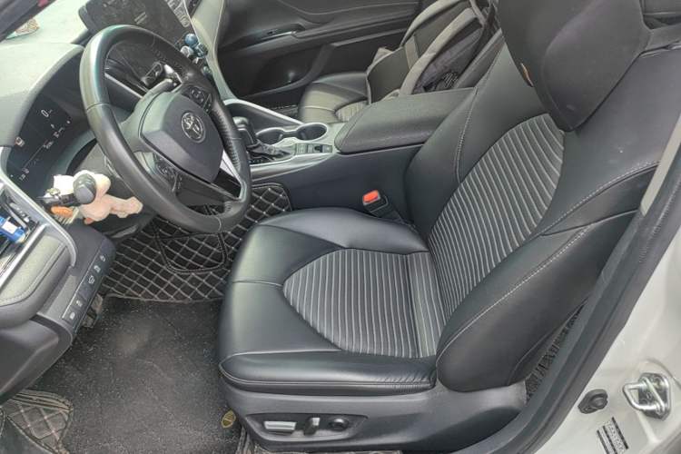 Used Toyota Camry 2022 2.5S Knight Edition Left Front Seat