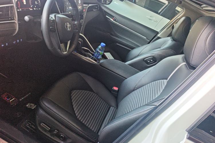 Used Toyota Camry 2022 2.5S Knight Edition Left Front Seat