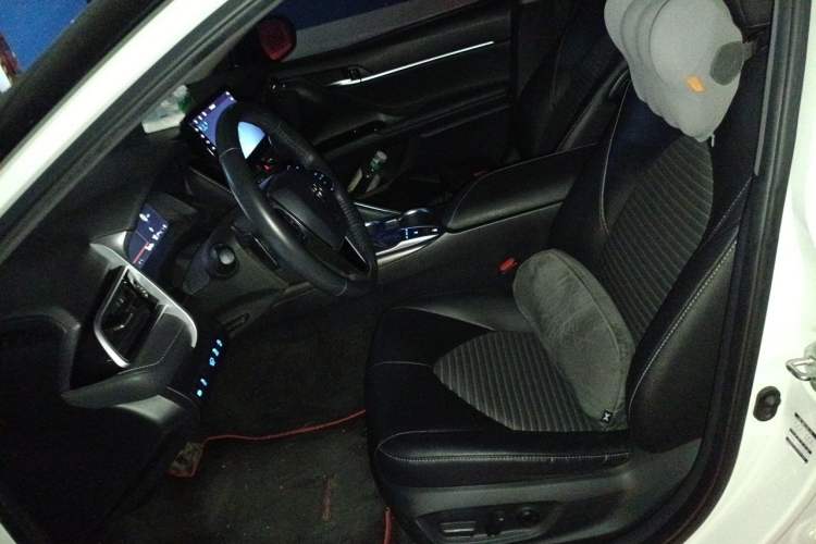 Used Toyota Camry 2022 2.5S Knight Edition Left Front Seat
