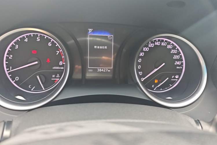 Used Toyota Camry 2022 2.0GVP Premier Edition Odometer Close Up