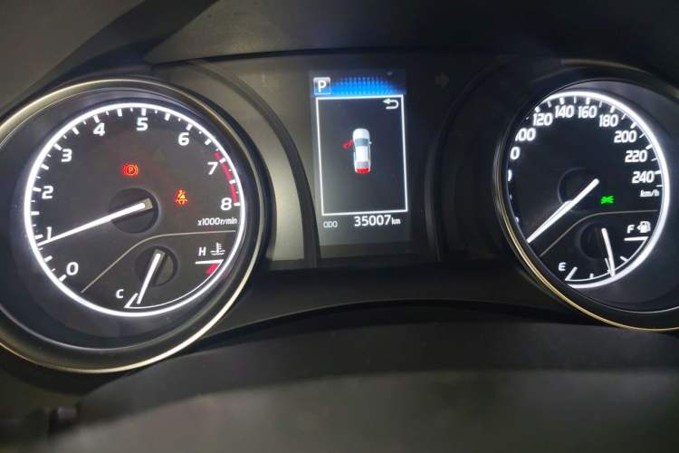 Used Toyota Camry 2022 2.0GVP Premier Edition Odometer Close Up