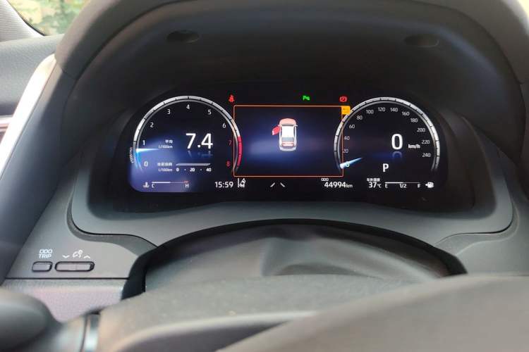 Used Toyota Camry 2022 2.5S Knight Edition Odometer Close Up