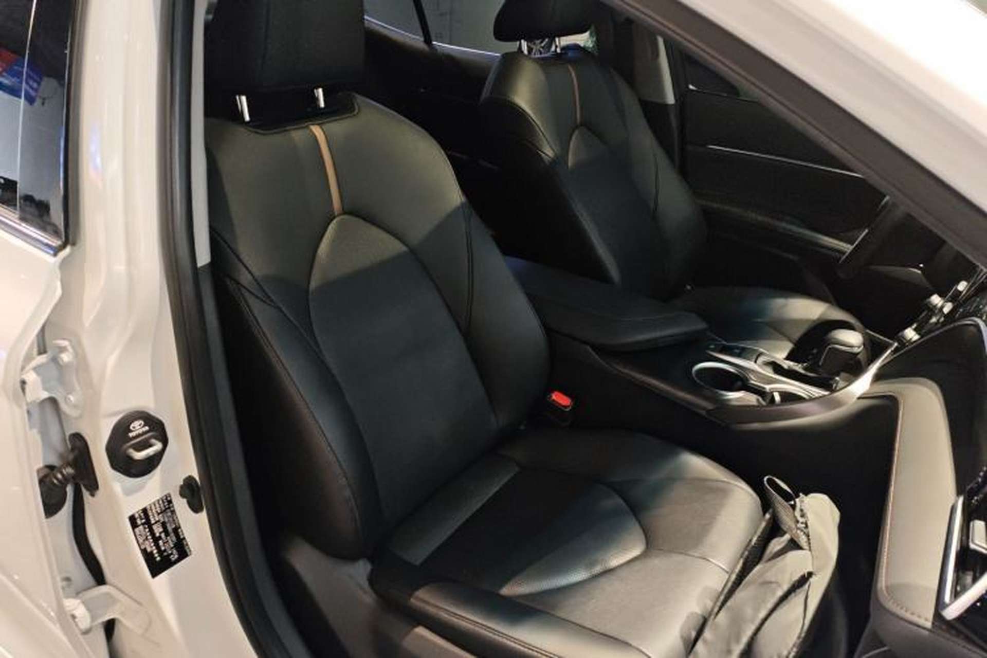 Used Toyota Camry 2022 2.0GVP Premier Edition Right Front Seat