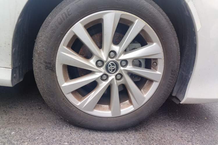 Used Toyota Camry 2022 2.0GVP Premier Edition Right Front Wheel Hub