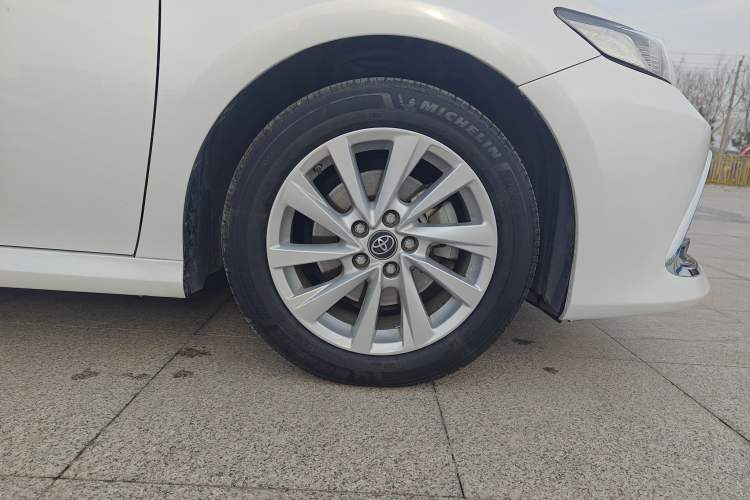 Used Toyota Camry 2022 2.0GVP Premier Edition Right Front Wheel Hub