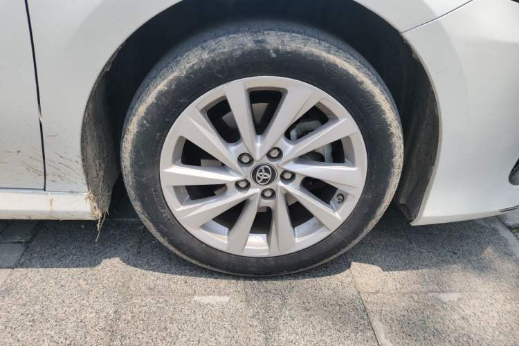 Used Toyota Camry 2022 2.0GVP Premier Edition Right Front Wheel Hub
