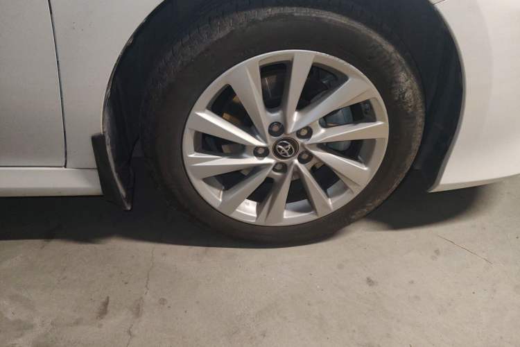 Used Toyota Camry 2022 2.0GVP Premier Edition Right Front Wheel Hub