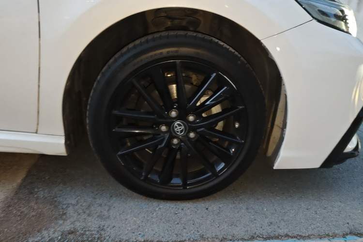 Used Toyota Camry 2022 2.0S Knight Edition Right Front Wheel Hub