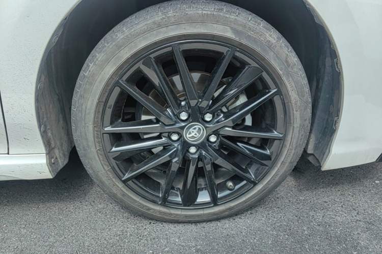 Used Toyota Camry 2022 2.5S Knight Edition Right Front Wheel Hub