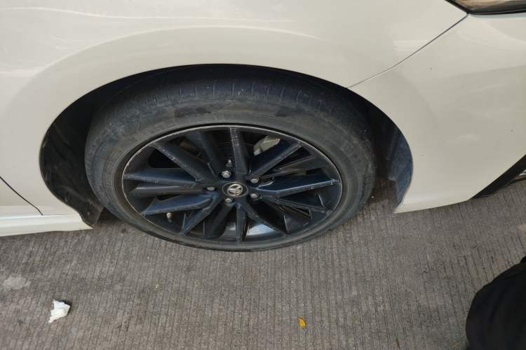 Used Toyota Camry 2022 2.0S Knight Edition Right Front Wheel Hub