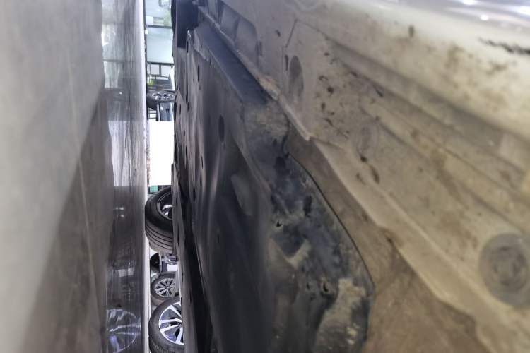 Used Toyota Camry 2022 2.0GVP Premier Edition Right Side Sill