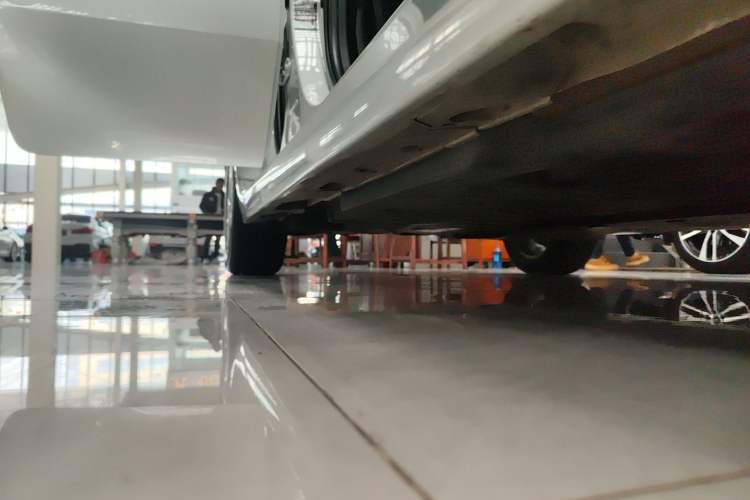 Used Toyota Camry 2022 2.0GVP Premier Edition Right Side Sill