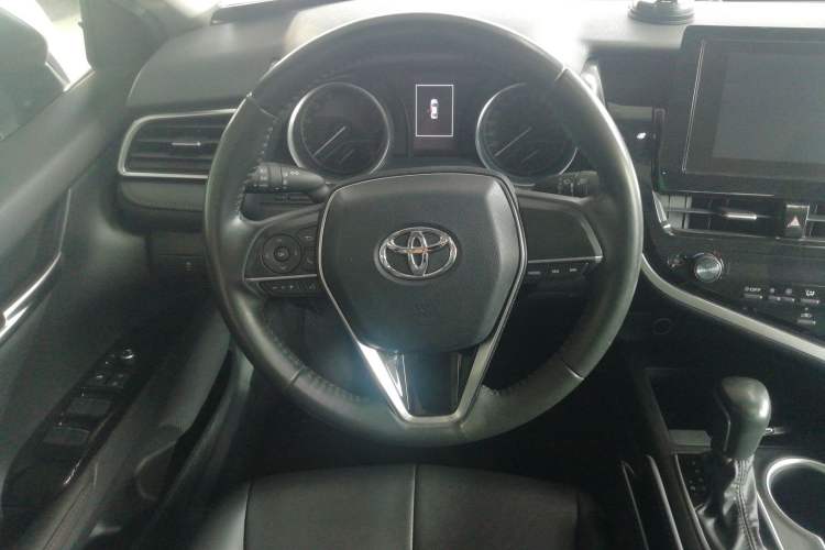 Used Toyota Camry 2022 2.0GVP Premier Edition Steering Wheel