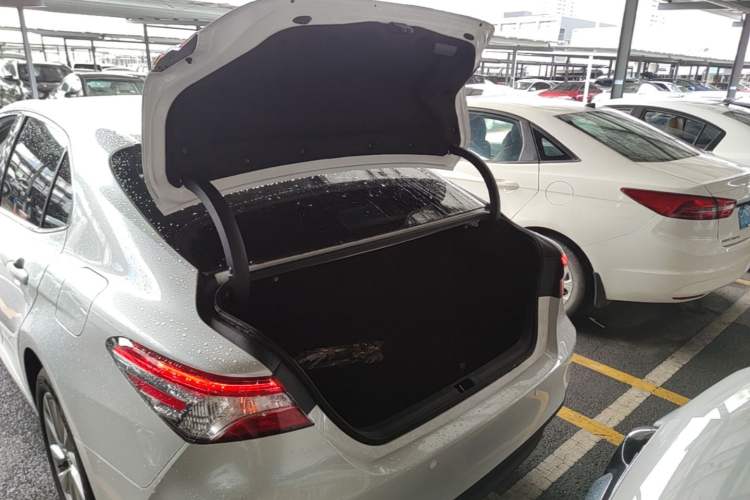 Used Toyota Camry 2022 2.0GVP Premier Edition Trunk