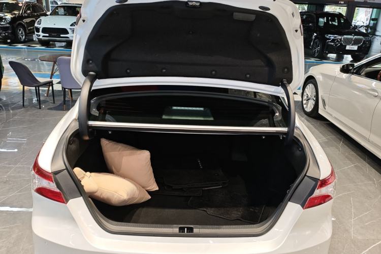 Used Toyota Camry 2022 2.0GVP Premier Edition Trunk