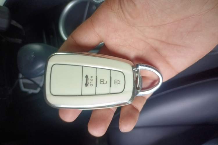 Used Toyota Camry 2022 2.0GVP Premier Edition Vehicle Key