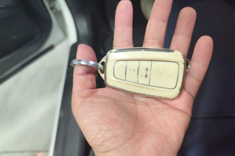 Used Toyota Camry 2022 2.0GVP Premier Edition Vehicle Key