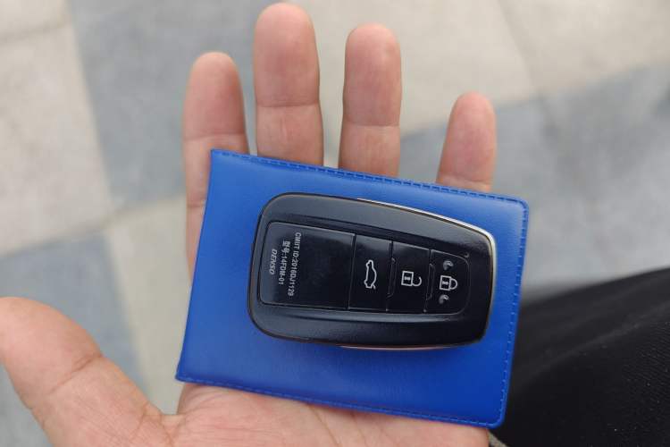 Used Toyota Camry 2022 2.0GVP Premier Edition Vehicle Key