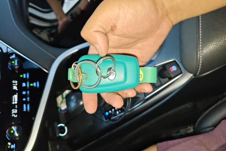 Used Toyota Camry 2022 2.0S Knight Edition Vehicle Key