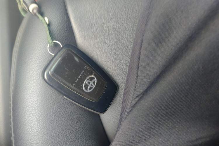 Used Toyota Camry 2022 2.5S Knight Edition Vehicle Key