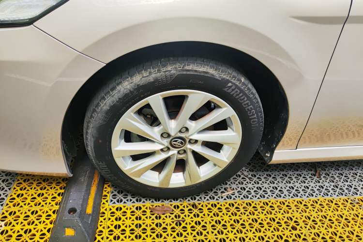 Used Toyota Camry 2022 2.0GVP Premier Edition Left Front Wheel Hub