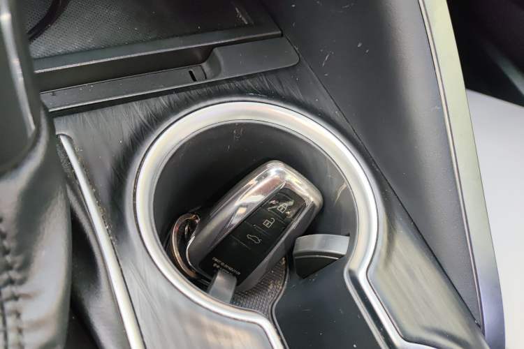 Used Toyota Camry 2022 2.0GVP Premier Edition Vehicle Key