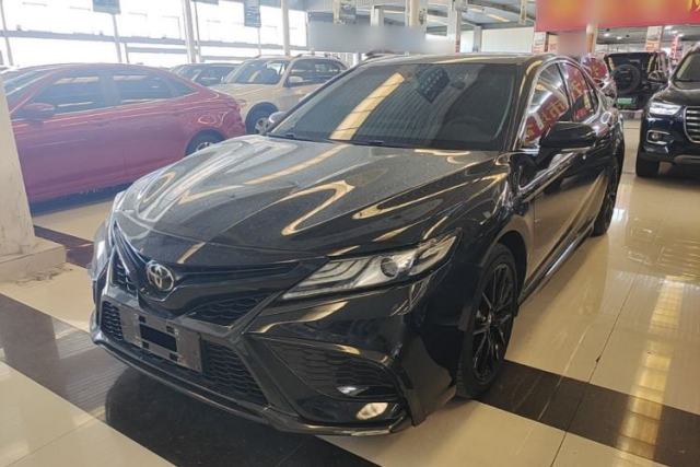 Used Toyota Camry 2023 2.0S Knight Edition