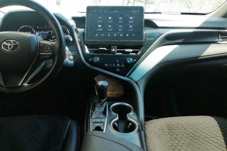 Used Toyota Camry 2023 2.5G Luxury Edition Audio And AC Panel