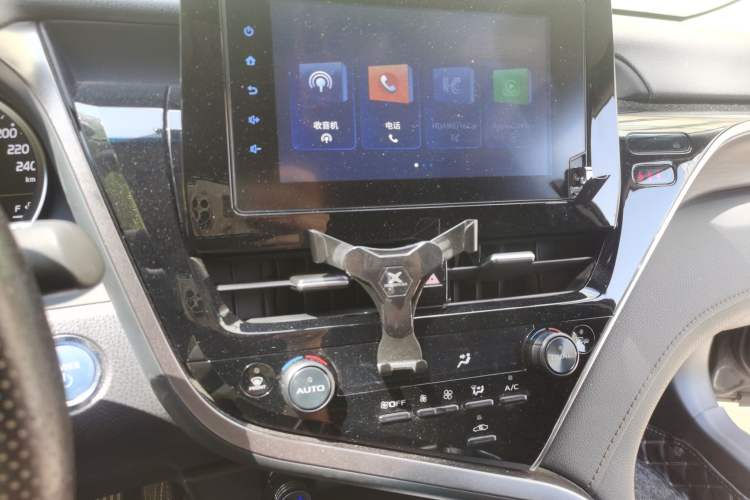 Used Toyota Camry 2023 Dual-Motor 2.5 HGVP Leading Edition Audio And AC Panel