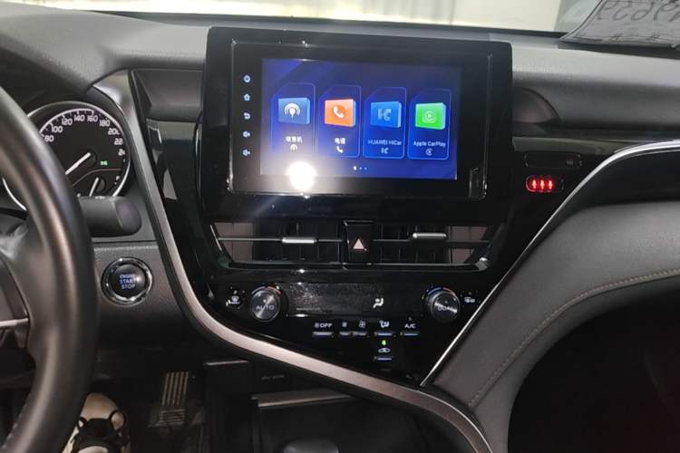 Used Toyota Camry 2023 2.0GVP Premier Edition Audio And AC Panel