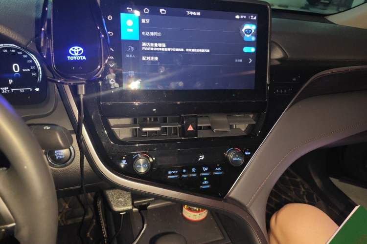 Used Toyota Camry 2023 2.5G Luxury Edition Audio And AC Panel