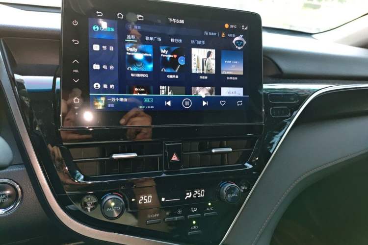 Used Toyota Camry 2023 2.5G Luxury Edition Audio And AC Panel