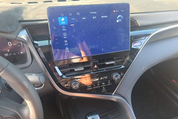 Used Toyota Camry 2023 2.5G Luxury Edition Audio And AC Panel