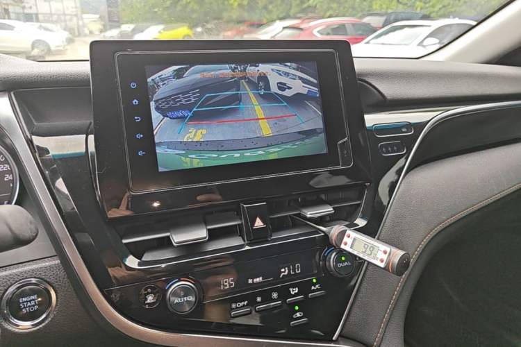 Used Toyota Camry 2023 2.0GVP Premier Edition Audio And AC Panel