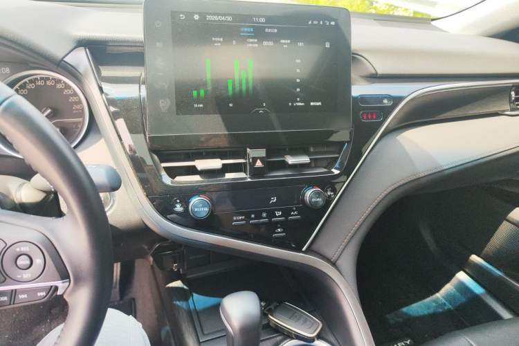 Used Toyota Camry 2023 2.0G Luxury Edition Audio And AC Panel